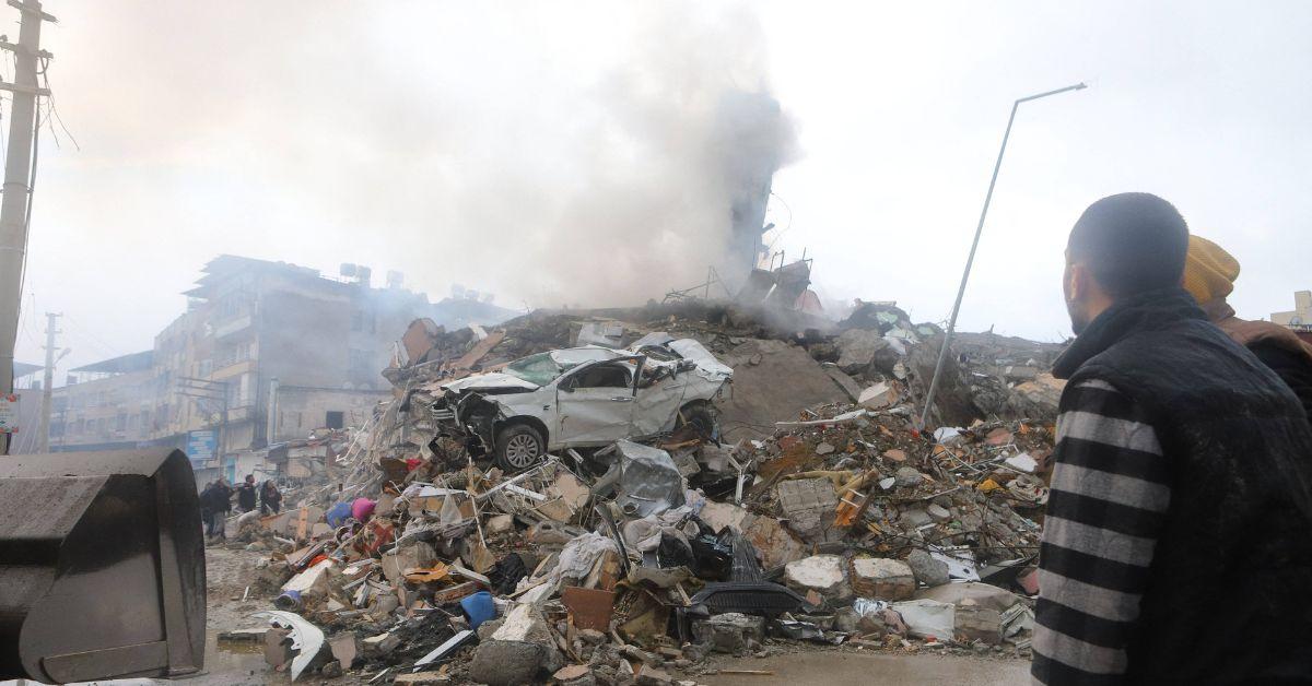 Shocking Video Shows Apartment Building In Turkey Collapse During 7.8