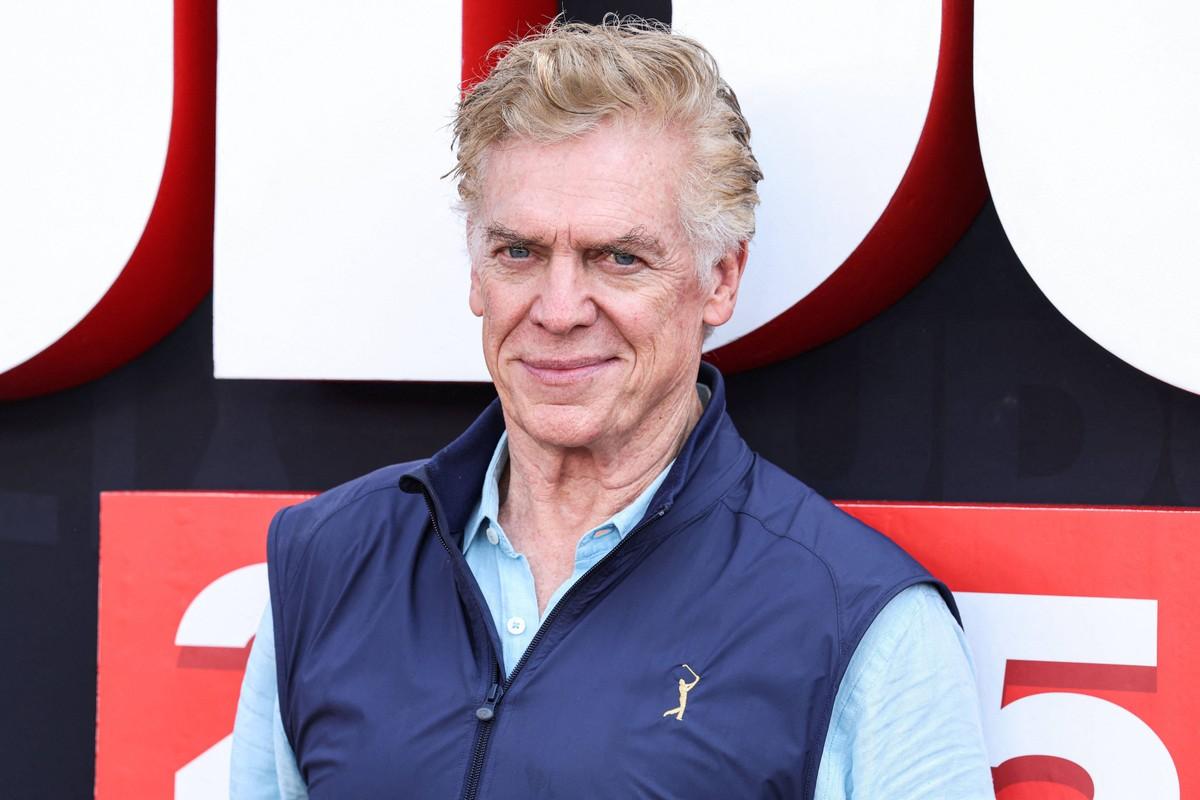 Christopher McDonald said Geena Davis fell for Jeff Goldblum weeks after their engagement.