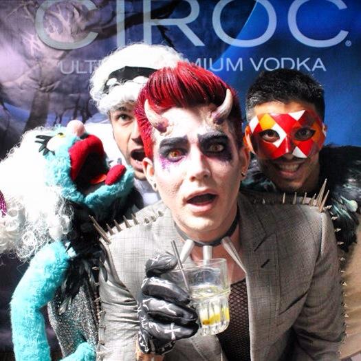 //hot pic adam lambert ciroc