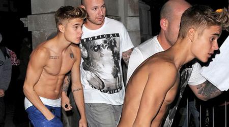 Justin Bieber shirtless