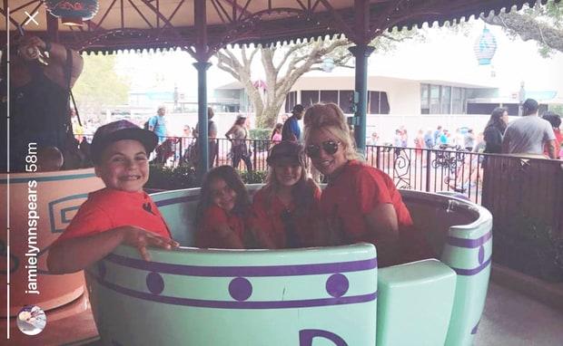 //britney spears niece maddie disney world