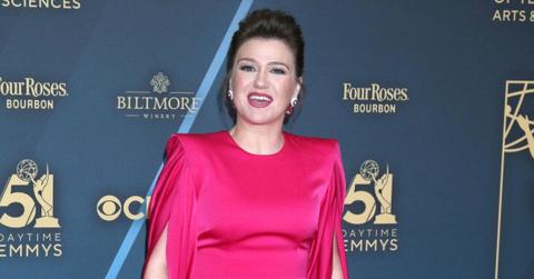 kelly clarkson fat comments talk show business falters