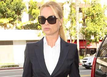 //pp_nicolette_sheridan_splash