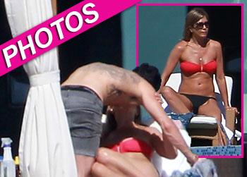 //jennifer aniston justin theroux cabo post