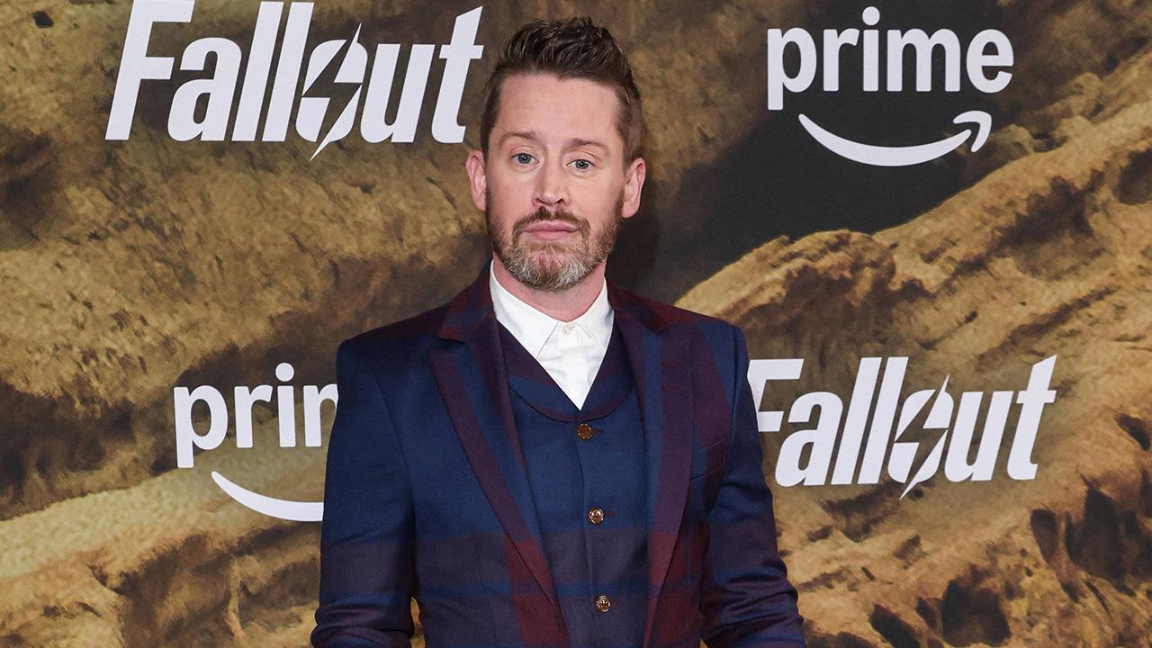 Macaulay Culkin is a former child star famous for 'Home Alone.'