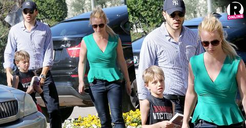 Britney Spears Forcing Fatherhood Boyfriend