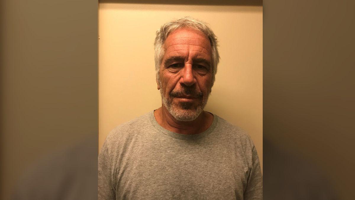 jeffrey epstein stole mom funded pedophile lifestyle