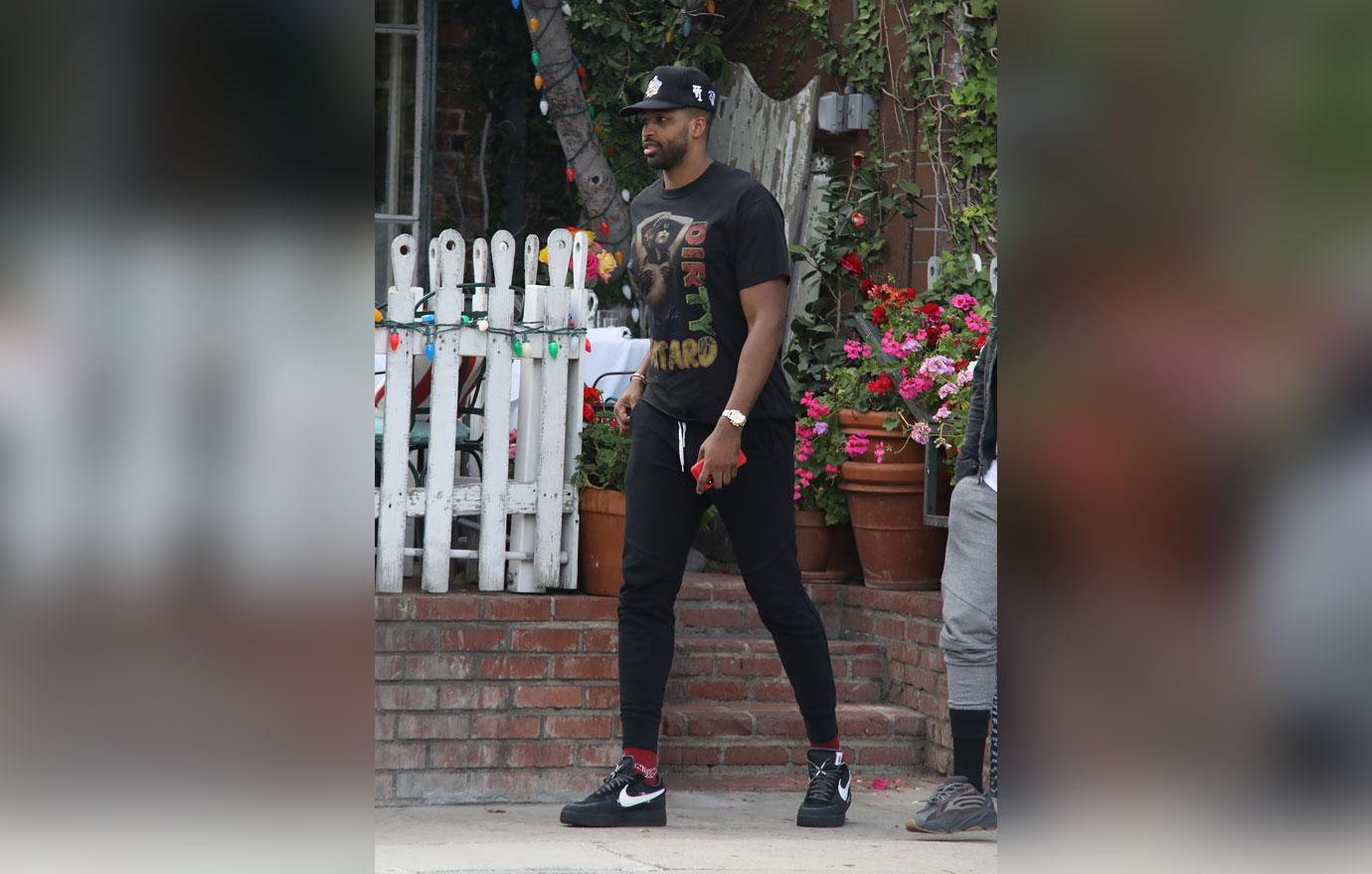 khloe kardashian breaks up tristan thompson cheating