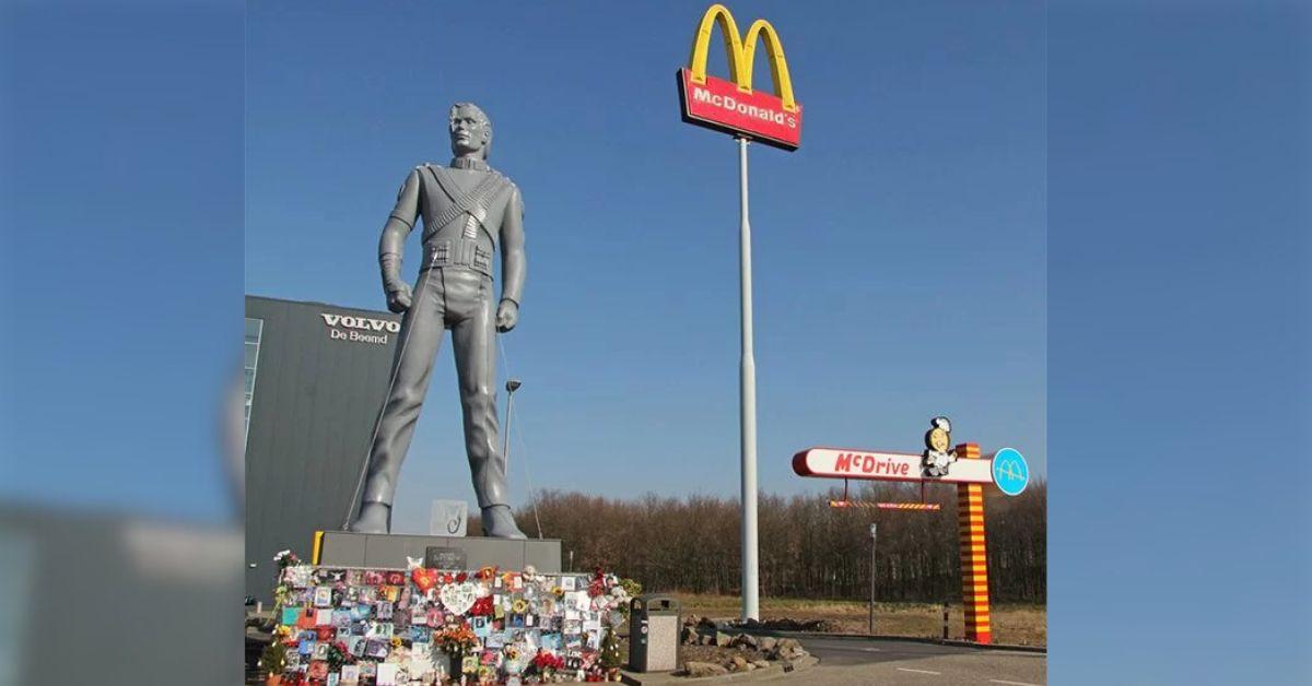 michael jackson statue