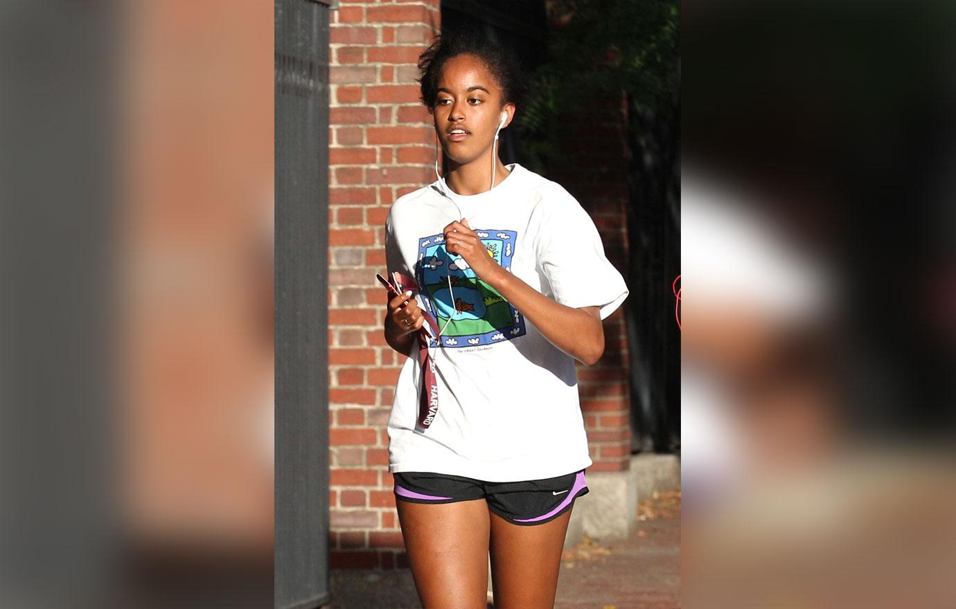 Malia Obama shorts jog harvard