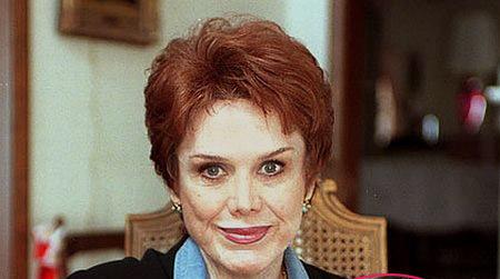 //nancy dow jen aniston wenn