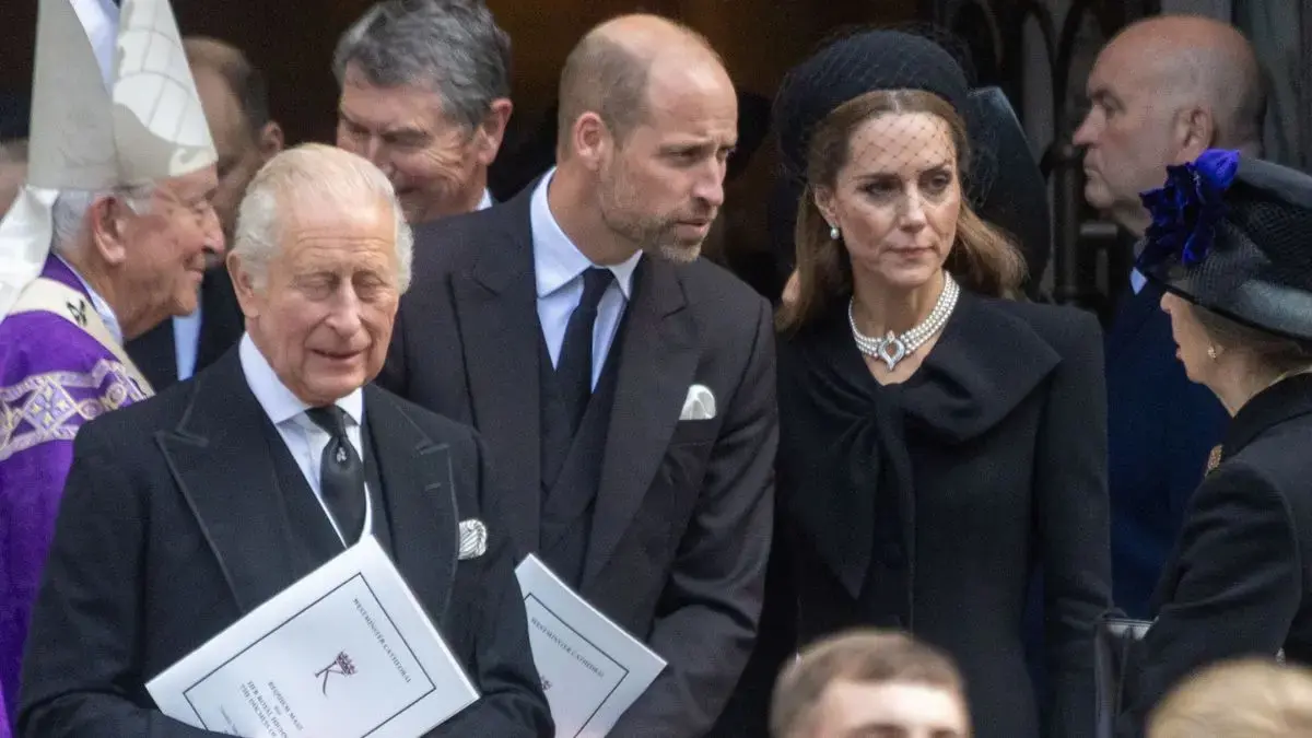 Photo of Prince William, Princess Catherine and King Charles