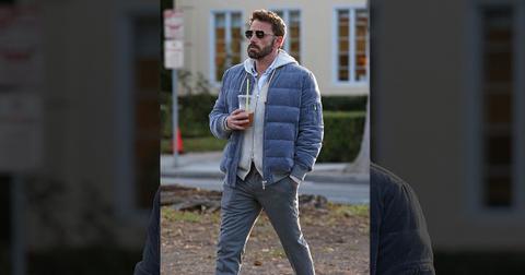 ben affleck hides hand photos j lo marriage problems
