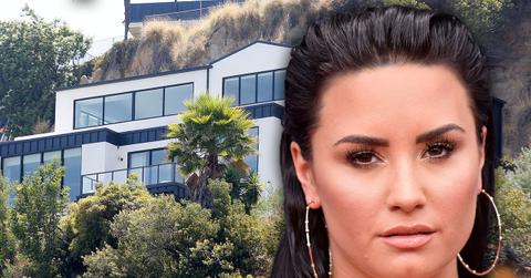 //Demi Lovato Selling Home pp