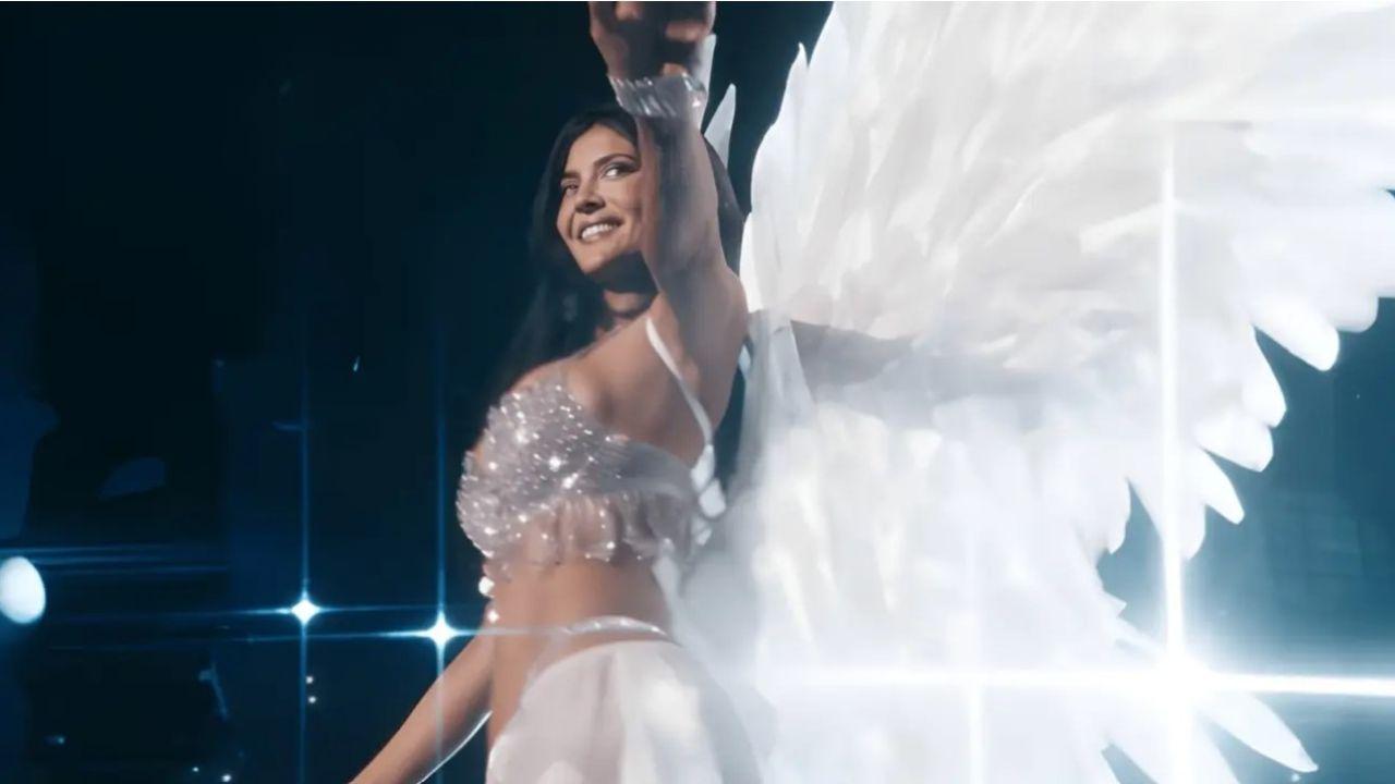 image of Kylie Jenner was accused of having a 'plastic' appearance.