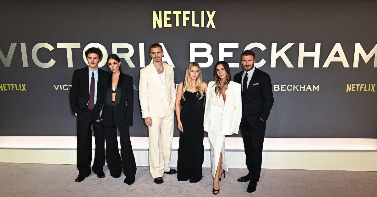 Photo of Cruz Beckham, Jackie Apostel, Romeo Beckham, Harper Beckham, Victoria Beckham and David Beckham