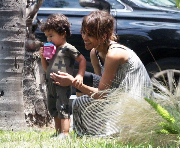 Halle Berry No Makeup Photos