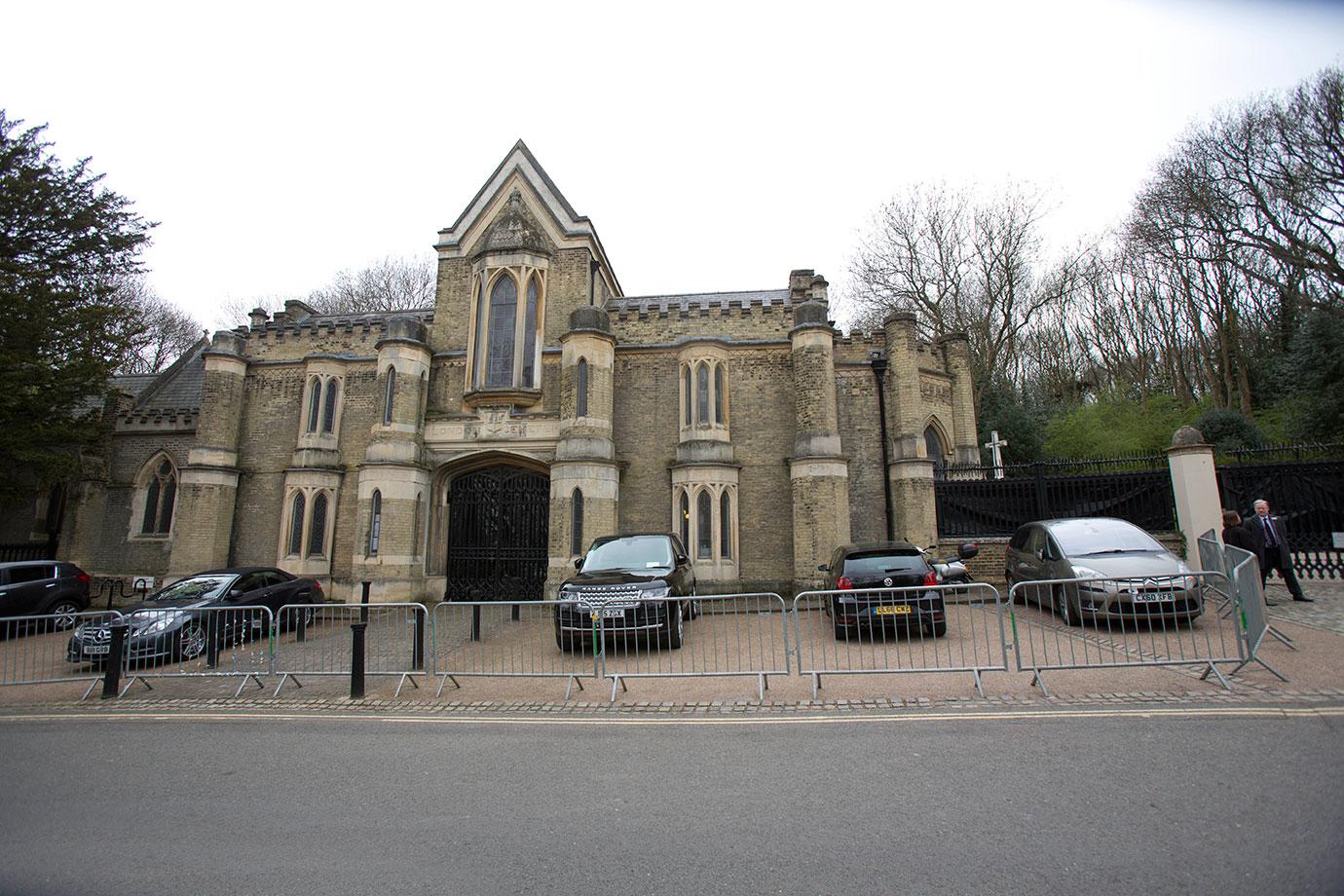 George Michael Dead Grave Cemetery First Seen Pics