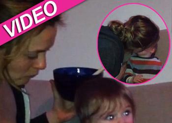 //alicia silverstone feeding baby youtube