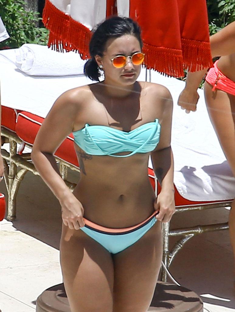 //demi lovato bikini naked weight loss break up