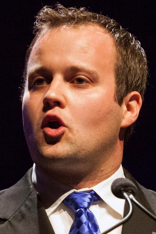 //josh duggar hypocrite cheating scandal