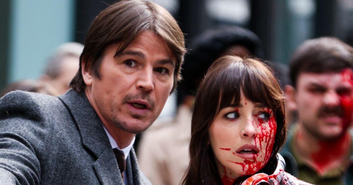 Picture of Josh Harnett and Dakota Johnson.