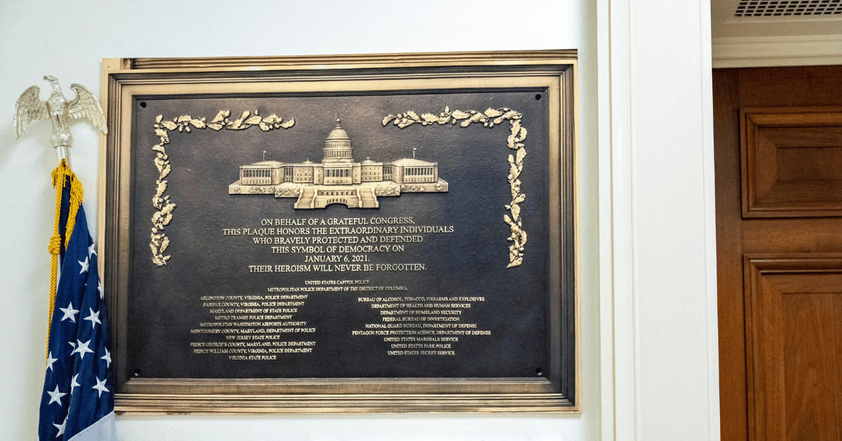 Photo of replica plaque 
