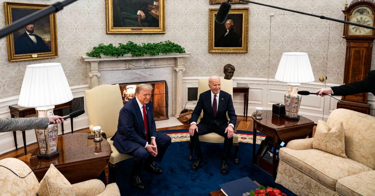 Donald Trump To Welcome Back Beloved Diet Coke Button To Oval Office