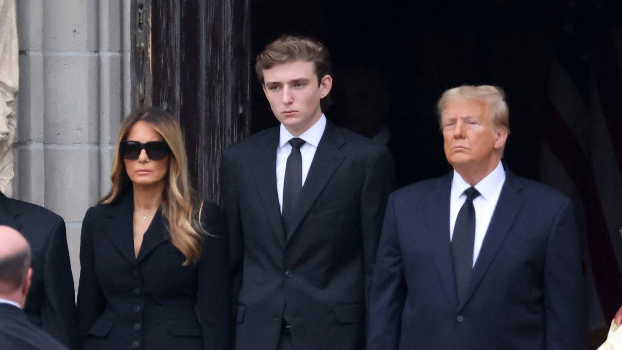 A photo of Melania Trump, Barron Trump, and Donald Trump