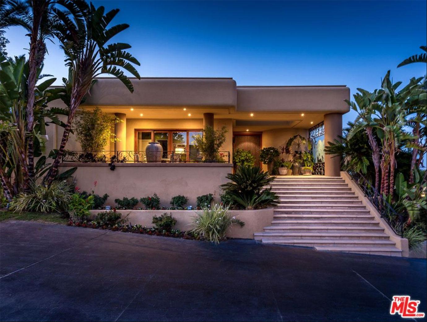 Tommy Lee Is Selling House Amid Family Feud