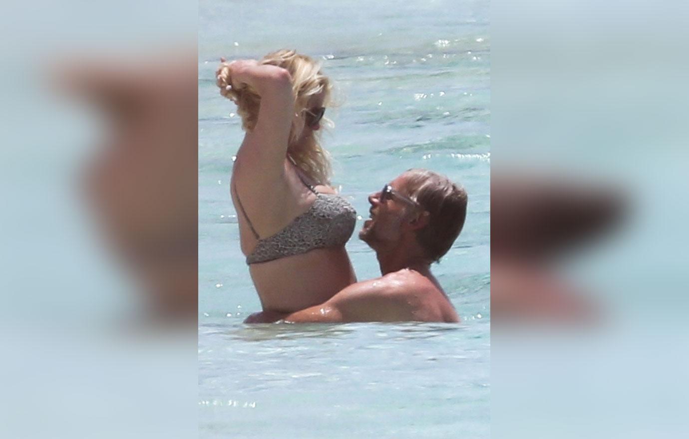 Pregnant Belly? Jessica Simpson Shows Off Bikini Body With Husband