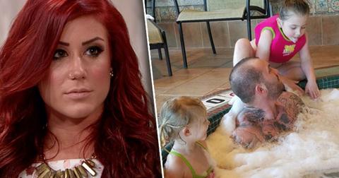 Bad Dad Adam Lind Slammed For Allowing Young Daughters In A Hot Tub