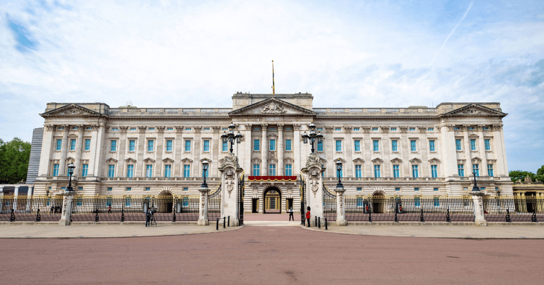 Buckingham Palace Hiring Communications Assistant as Kate Middleton ...