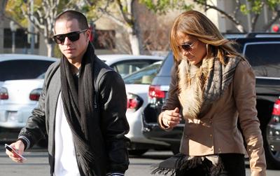 //jlo casper tweet ff post