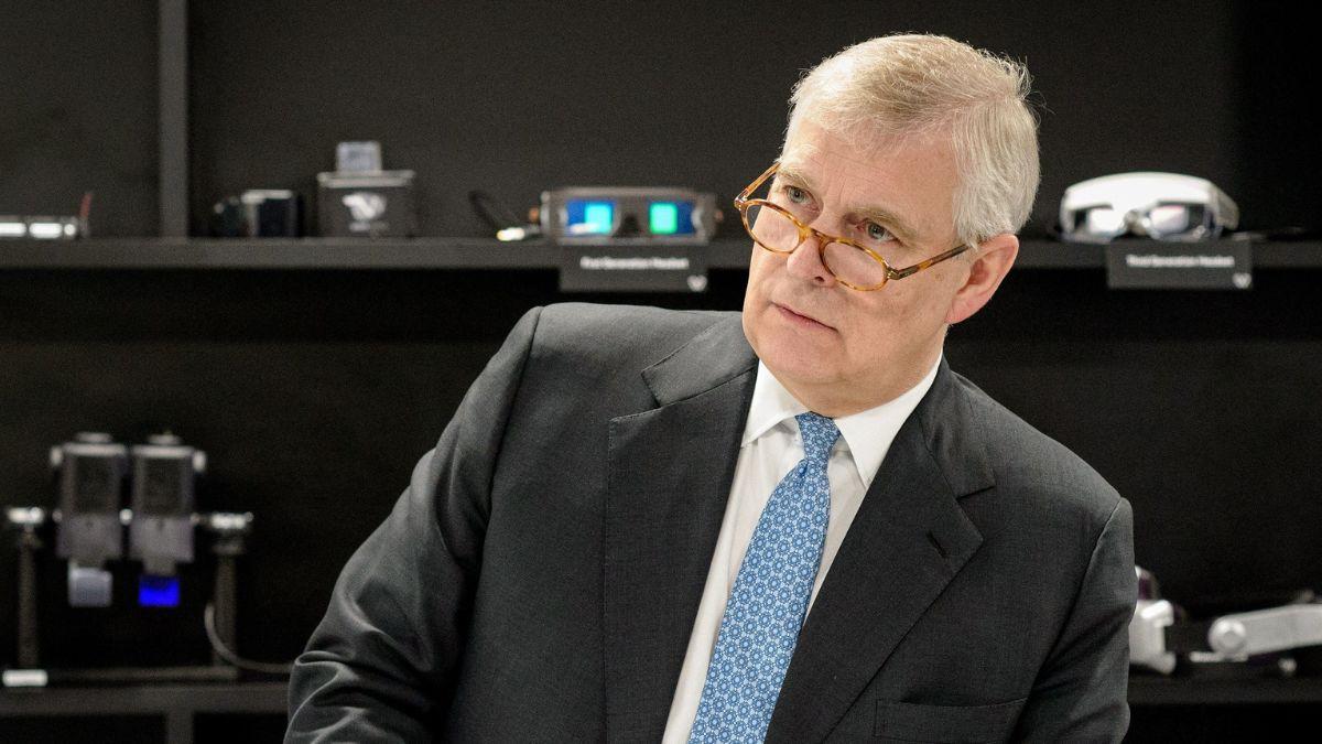 Photo of Andrew Windsor