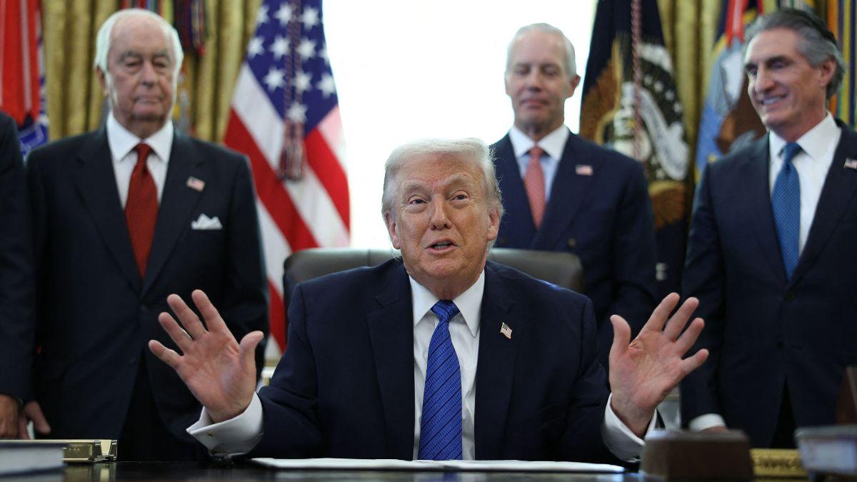 donald trump jeffrey epstein document dump absolves him