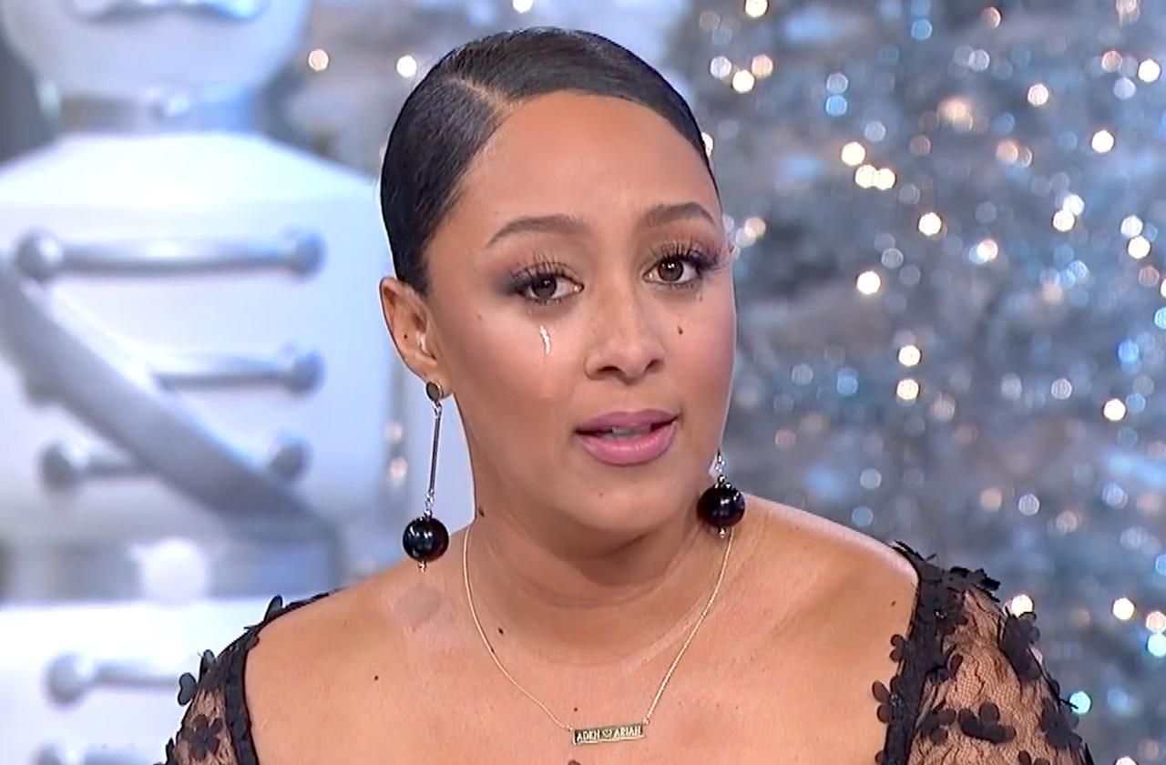 //tamera mowry cries more family death pp