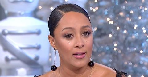 //tamera mowry cries more family death pp