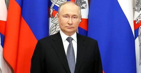 Putin Declares British Government Officials 'Legitimate Military Targets'