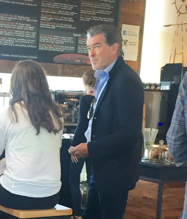 //pierce brosnan caught with knife at airport