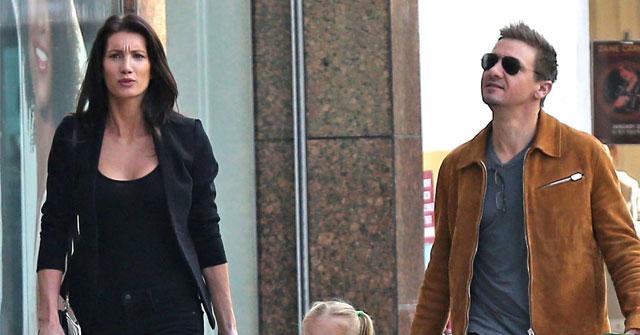 //jeremy renner ex wife sonni pacheco divorce fight daughter pp