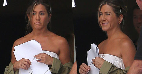 //jennifer aniston towel photos
