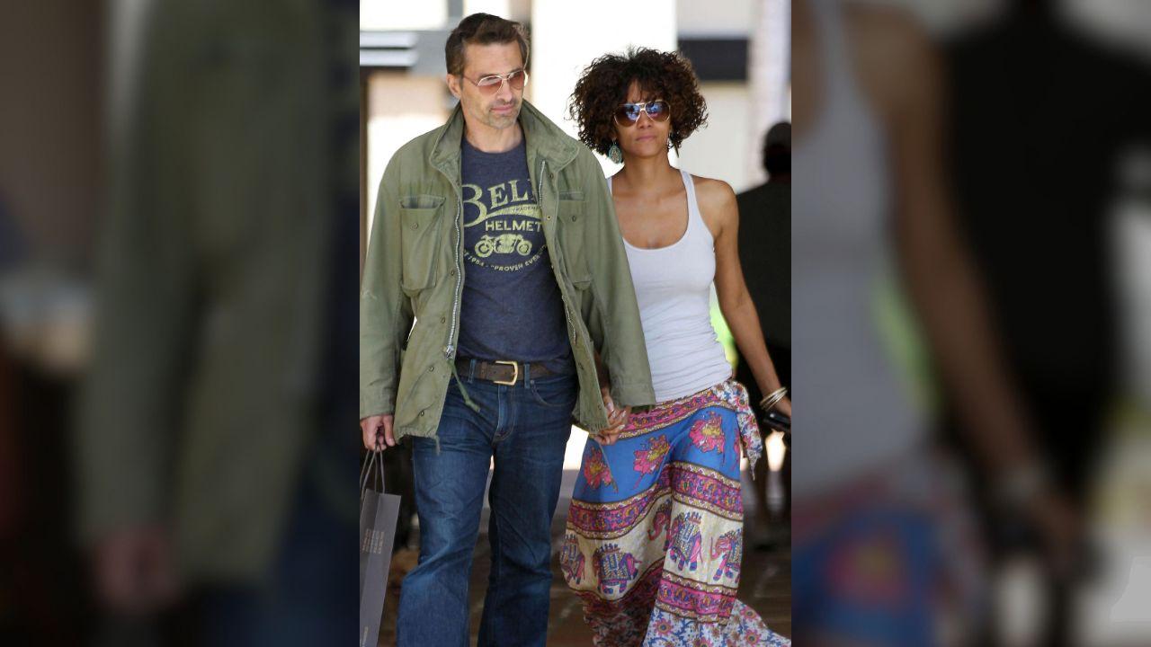 Photo of Halle Berry, Olivier Martinez