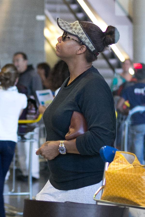 Queen Latifah At the Airport With Girlfriend