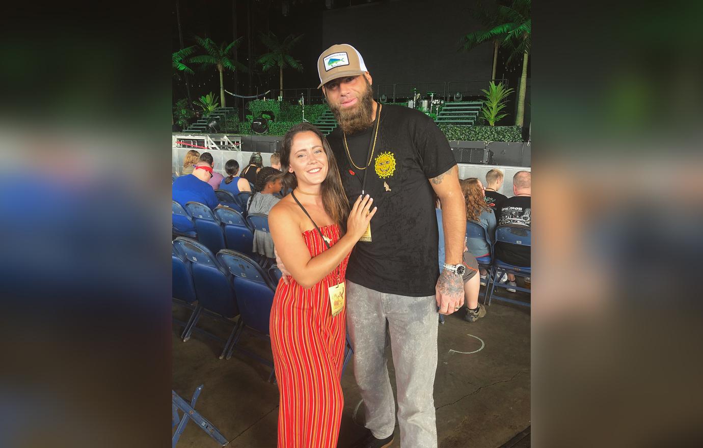 Jenelle Evans Moves Into Nashville Apartment, Ex David Arrives For Court Showdown