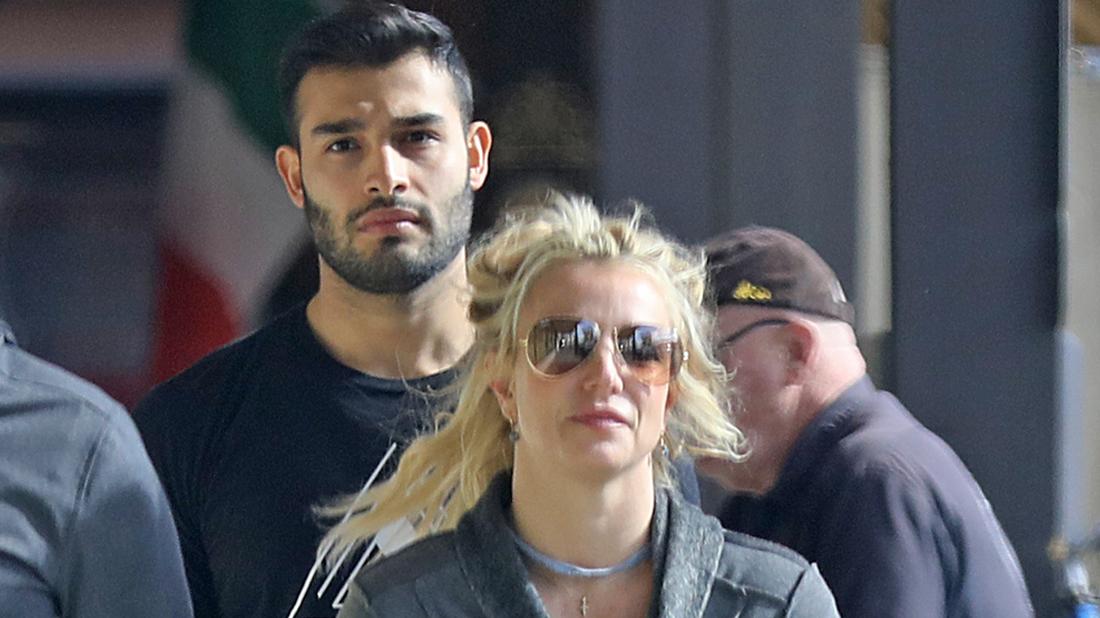 Britney Spears 'Out Of It' Before Checking Into Mental Facility