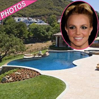 //britney spears mansion thousand oaks splash