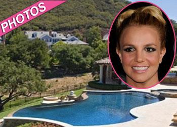 //britney spears mansion thousand oaks splash
