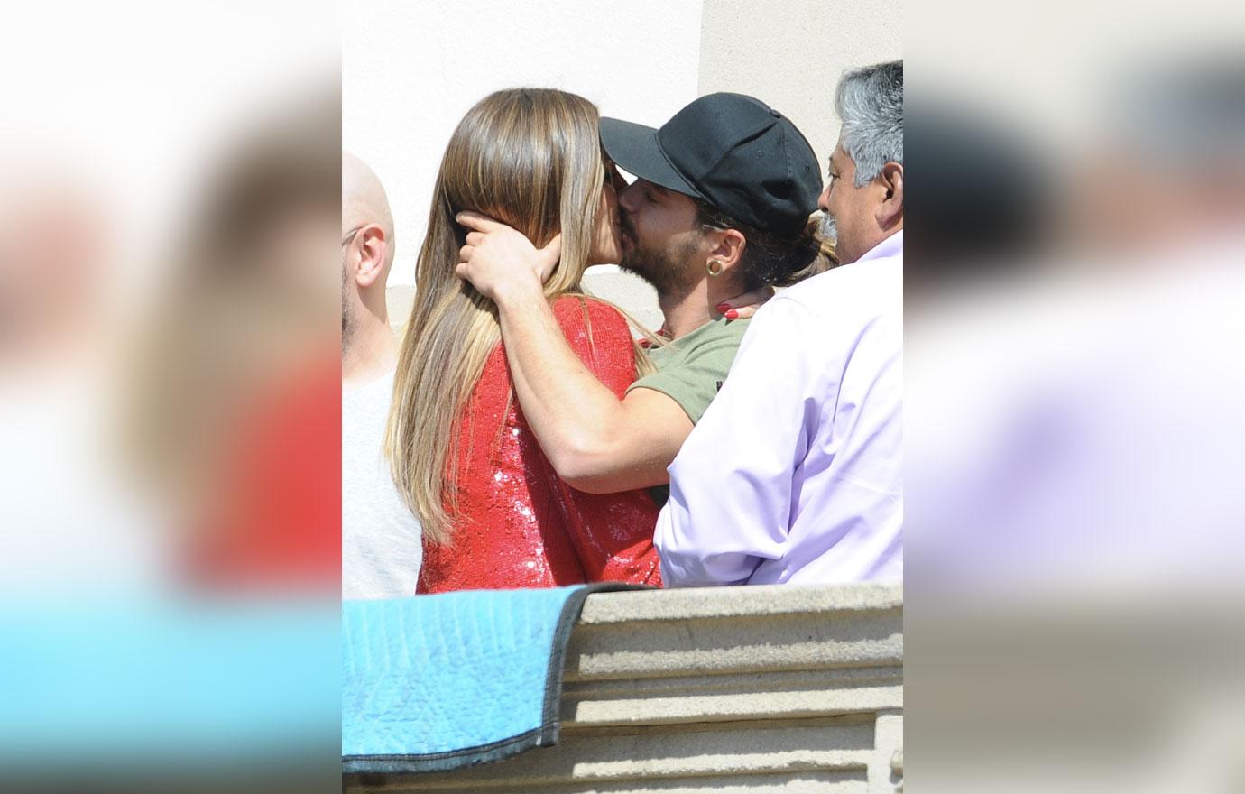 Heidi Klum New Boyfriend Kissing Photos