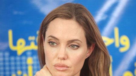 //angelina jolie to testify pp